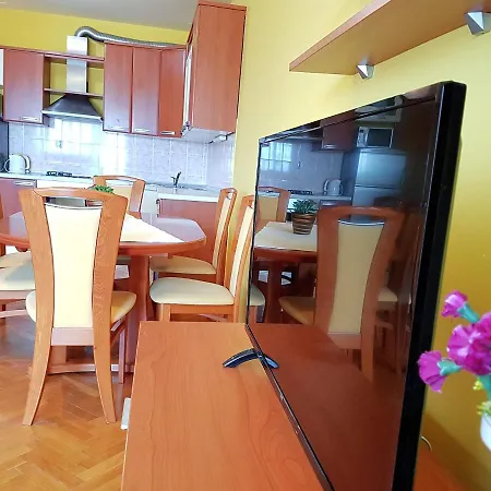 公寓 Apartman River